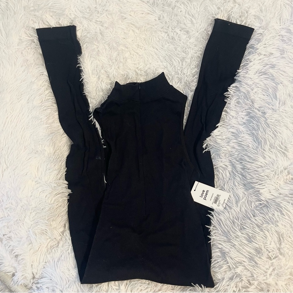 Black love poem mock neck sleeveless seamless jumpsuit